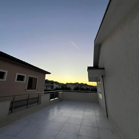 Villa Miri House Domje