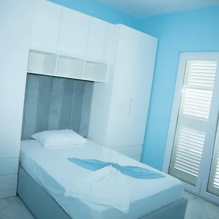 Miri House * Domje
