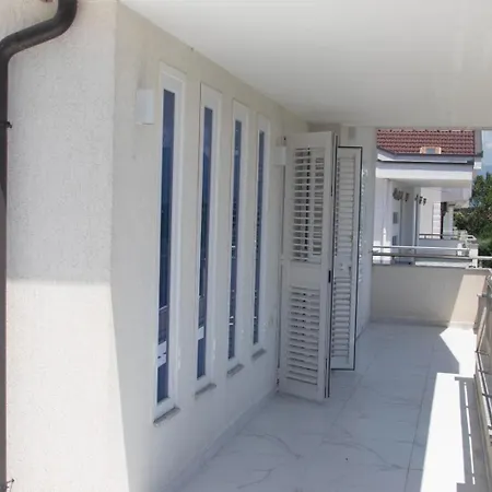 Miri House Villa *